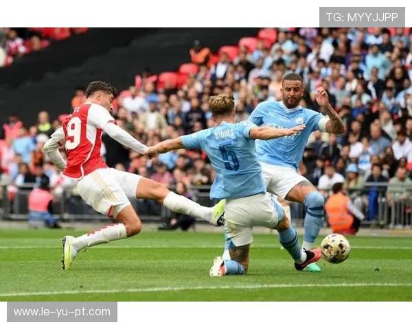 英超冬窗引援大汇总:各队动作频频,球员转会风云再起 英超冬窗引援大汇总:各队动作频频,球员转会风云再起